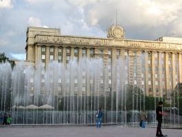 Московская площадь, у станции метро "Московская"